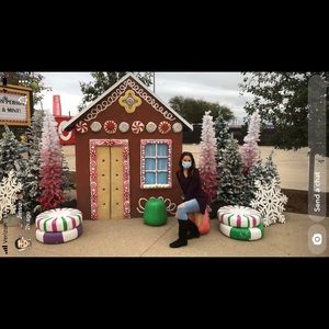 Meet your Posher, Salia